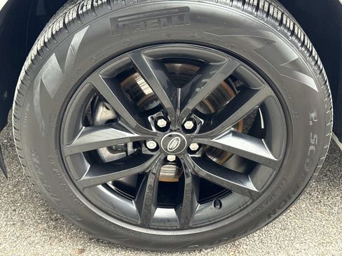 Certified 2025 Land Rover Discovery Sport S AWD/4WD image 10