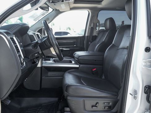 Used 2017 RAM 1500 Laramie w/ Convenience Group image 19