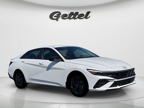 New 2026 Hyundai Elantra Sport FWD image 6