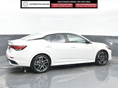 Used 2025 Nissan Sentra SR FWD image 6