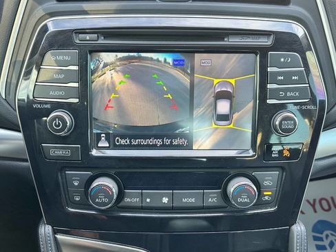 Used 2018 Nissan Maxima SR w/ Midnight Edition image 21