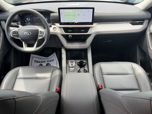 New 2026 Ford Explorer Active w/ Active Comfort Package AWD/4WD image 13