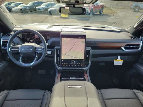 New 2026 GMC Yukon Denali image 8