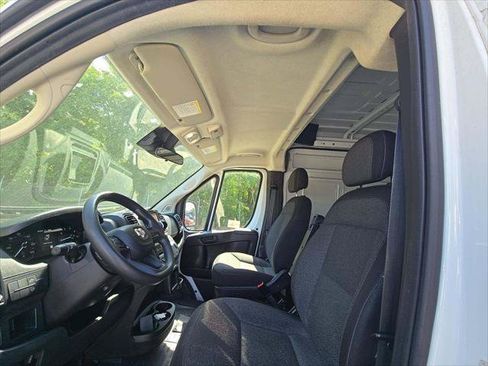 Used 2023 RAM ProMaster 2500 FWD image 12