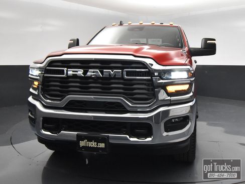 Used 2026 RAM 2500 Tradesman AWD/4WD image 48