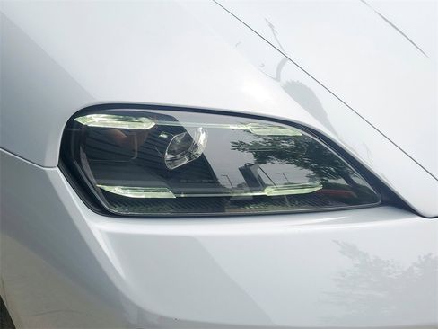 Certified 2025 Porsche Taycan 4S image 25