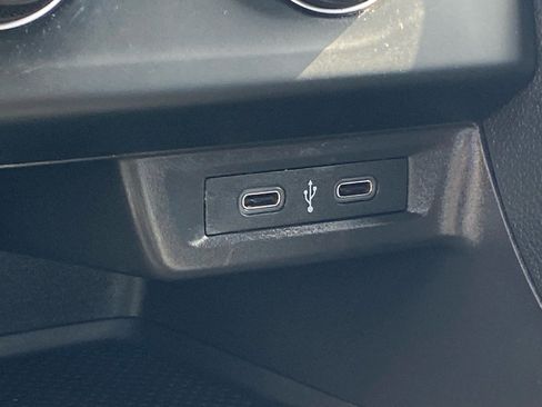 Certified 2022 Volkswagen Jetta Sport image 16