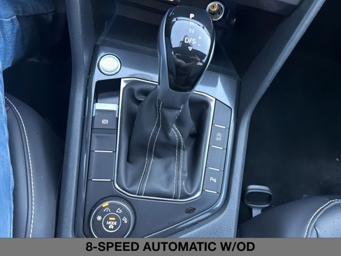 Used 2024 Volkswagen Tiguan SE R-Line image 35