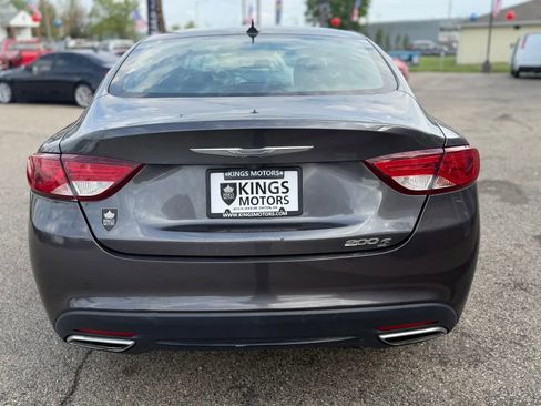 Used 2015 Chrysler 200 S w/ Navigation & Sound Group I FWD image 4