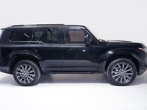 Used 2026 Lexus GX 550 AWD/4WD image 4