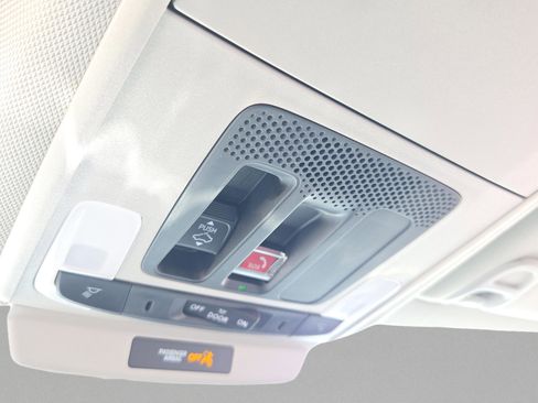 Certified 2023 Honda Accord EX image 34