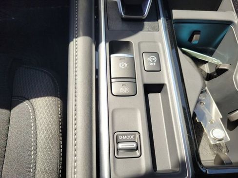 New 2026 Nissan Pathfinder SV w/ SV Premium Package FWD image 20