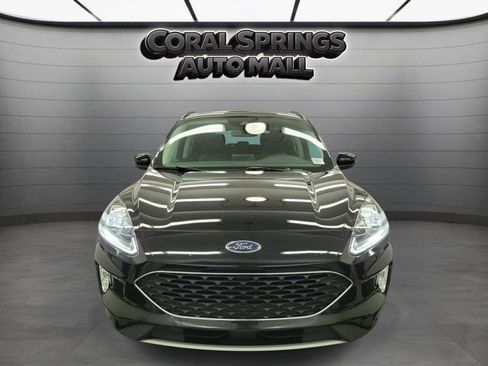 Used 2021 Ford Escape Titanium w/ Class II Trailer Tow Package AWD/4WD image 2