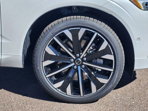 New 2026 Volvo XC60 T8 Ultra w/ Protection Package Premier image 29