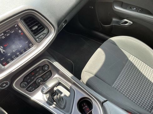 Used 2019 Dodge Challenger GT w/ Driver Convenience Group image 21