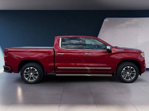 Used 2025 Chevrolet Silverado 1500 High Country AWD/4WD image 6