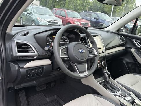 Certified 2023 Subaru Forester Limited AWD/4WD image 10