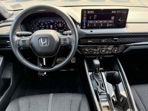 Certified 2025 Honda Accord Sport image 11