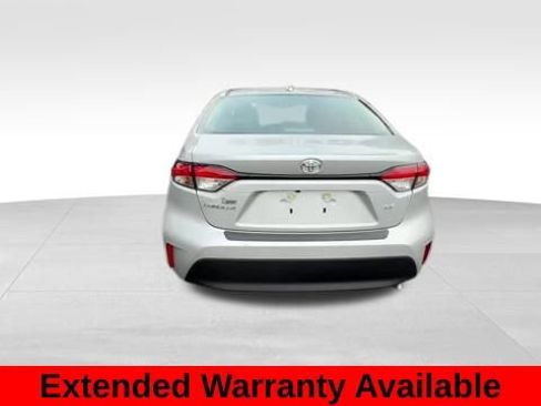 Used 2025 Toyota Corolla LE image 6