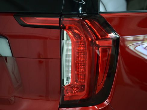 Used 2024 GMC Yukon AT4 AWD/4WD image 21