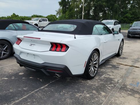 Used 2026 Ford Mustang GT Premium RWD image 5
