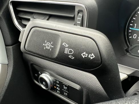 Used 2023 Ford Explorer XLT w/ Equipment Group 202A image 32