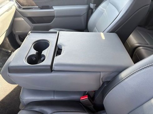 Used 2022 Ford F150 Lariat RWD image 16