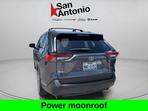 Used 2020 Toyota RAV4 XLE Premium FWD image 7