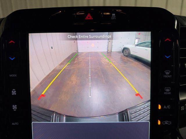 Used 2025 RAM 3500 Big Horn AWD/4WD image 37