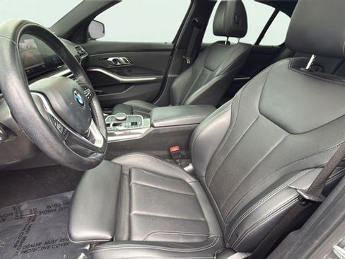 Used 2023 BMW 330i Sedan w/ Premium Package RWD image 13