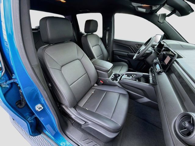 Used 2023 Chevrolet Colorado Trail Boss w/ Advanced Trailering Package AWD/4WD image 28