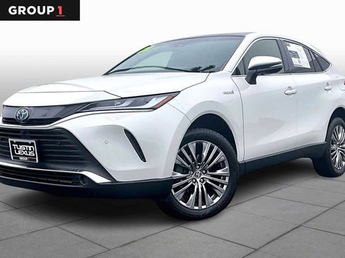 Used 2021 Toyota Venza Limited image 1