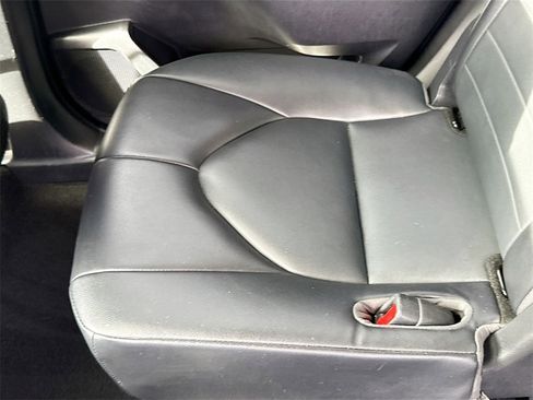 Used 2022 Toyota Highlander XLE image 28