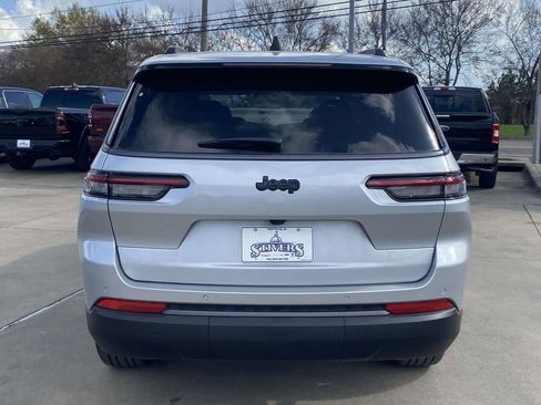 New 2026 Jeep Grand Cherokee L Limited RWD image 30