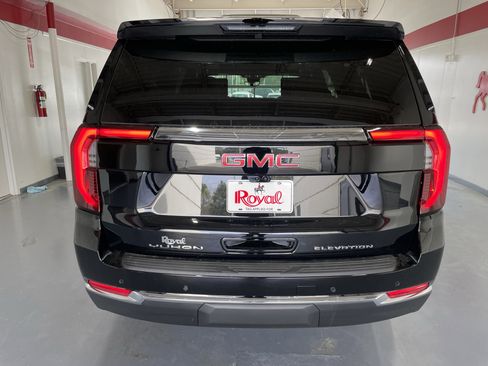New 2026 GMC Yukon XL Elevation image 5