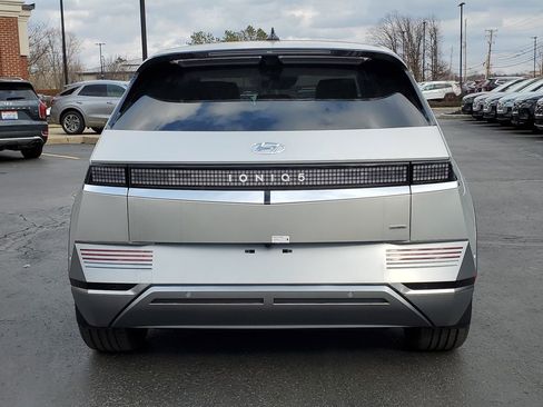 New 2024 Hyundai Ioniq 5 Limited image 5