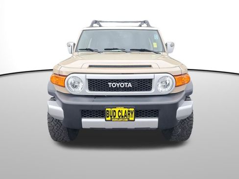 Used 2014 Toyota FJ Cruiser 2WD w/ Convenience Package image 9