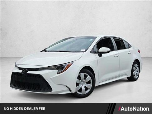 Certified 2022 Toyota Corolla LE FWD image 1