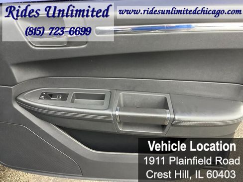 Used 2008 Chrysler 300 C RWD image 19