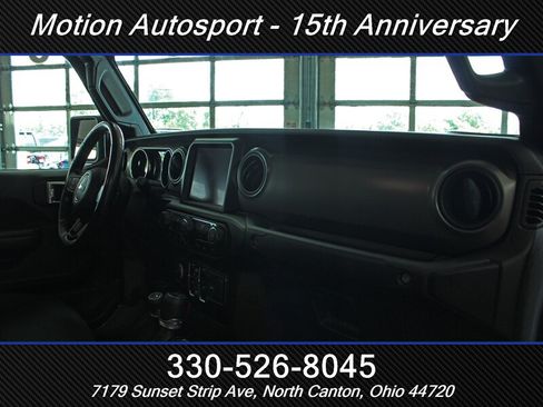 Used 2021 Jeep Gladiator Sport AWD/4WD image 25
