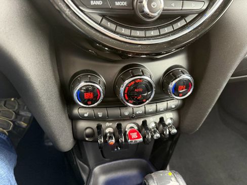 Used 2019 MINI Cooper S w/ Signature Upholstery Package image 28