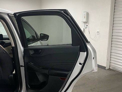 Used 2022 Ford Escape SE image 14