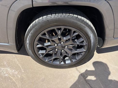Certified 2023 Jeep Grand Cherokee L Summit AWD/4WD image 10