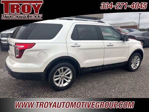 Used 2013 Ford Explorer XLT image 10