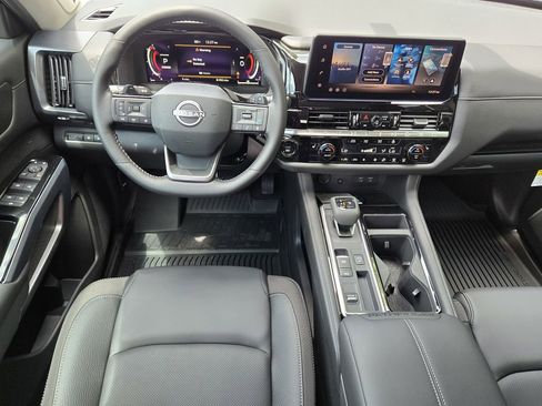 New 2026 Nissan Pathfinder SL w/ SL Premium Package FWD image 12