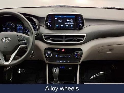 Used 2019 Hyundai Tucson SE image 24