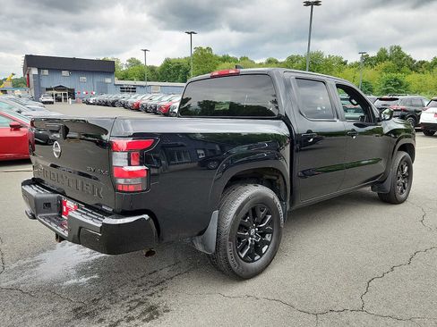Used 2023 Nissan Frontier SV w/ Midnight Edition Package AWD/4WD image 4