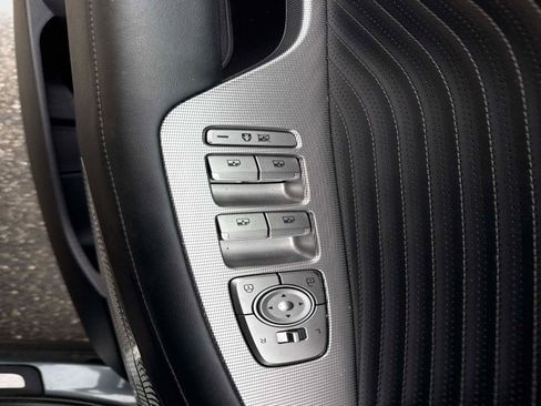 Used 2023 Hyundai Palisade Calligraphy image 19