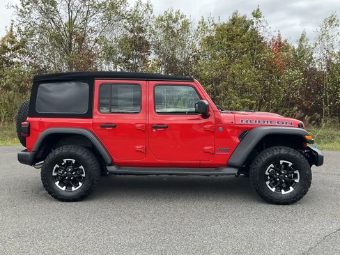 Used 2024 Jeep Wrangler Unlimited Rubicon 4xe image 30