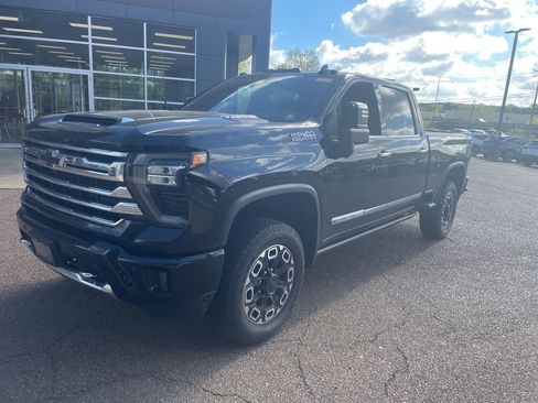 Used 2024 Chevrolet Silverado 2500 High Country w/ High Country Premium Package image 5